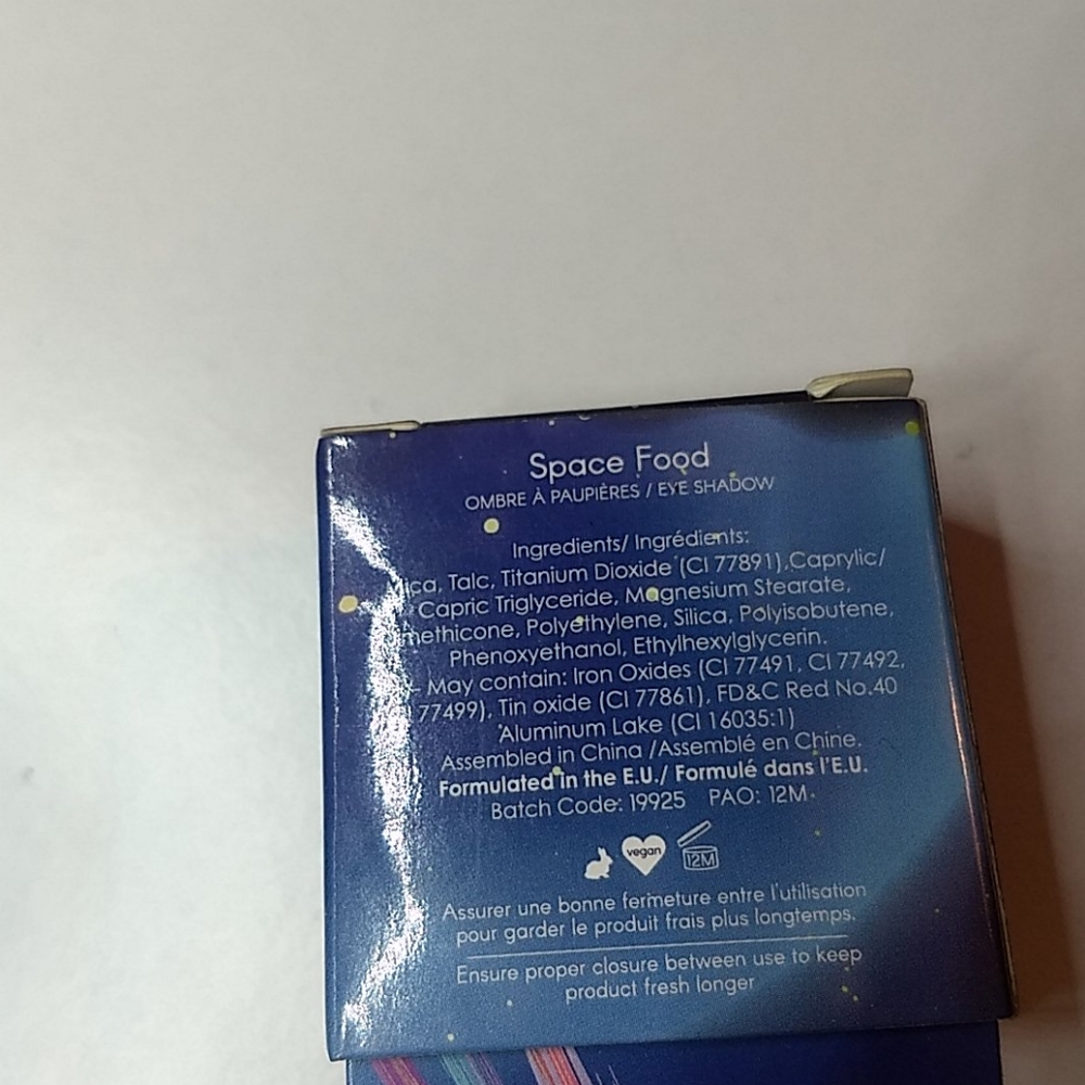 Makeup bundle - Picture 8 of 13